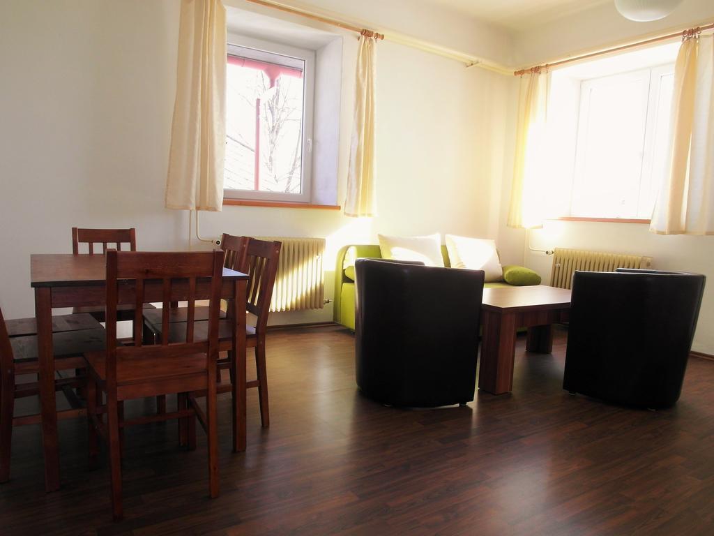 Lhota nad Rohanovem Hotel Rohanov מראה חיצוני תמונה